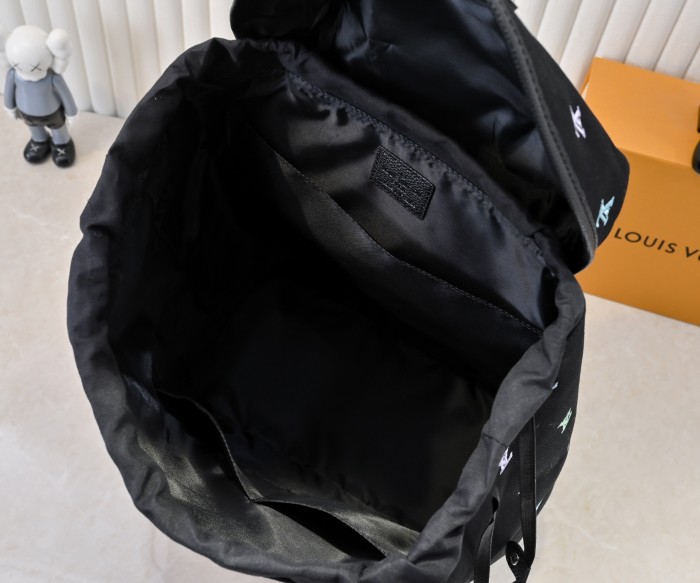 LV Montsouris Backpack M14135 XX022 32cm