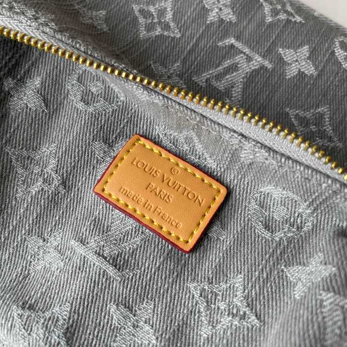 LV Liv Pochette Bag M83008 XX021 24cm