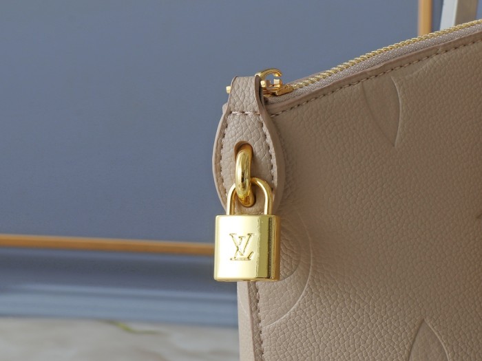 LV CarryAll Bag M44888 XX051 34cm