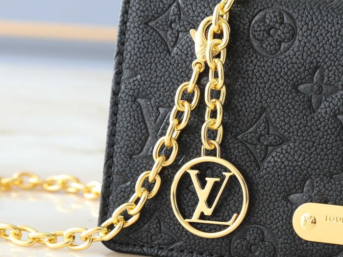 LV Wallet On Chain Metis Bag M83233 XX011 22cm