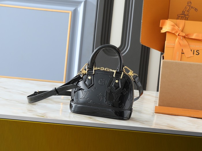 LV ALMA BB Bag M91606 XX031041 18-25cm
