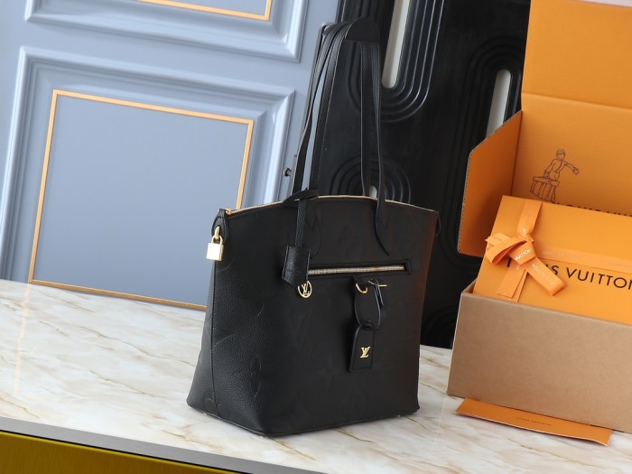 LV CarryAll Bag M44888 XX051 34cm