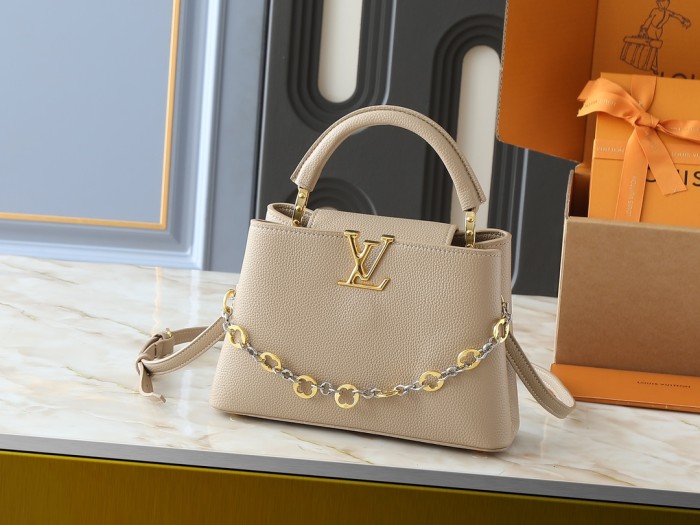 LV Capucines Bag M12935 XX071081091 21-31.5cm