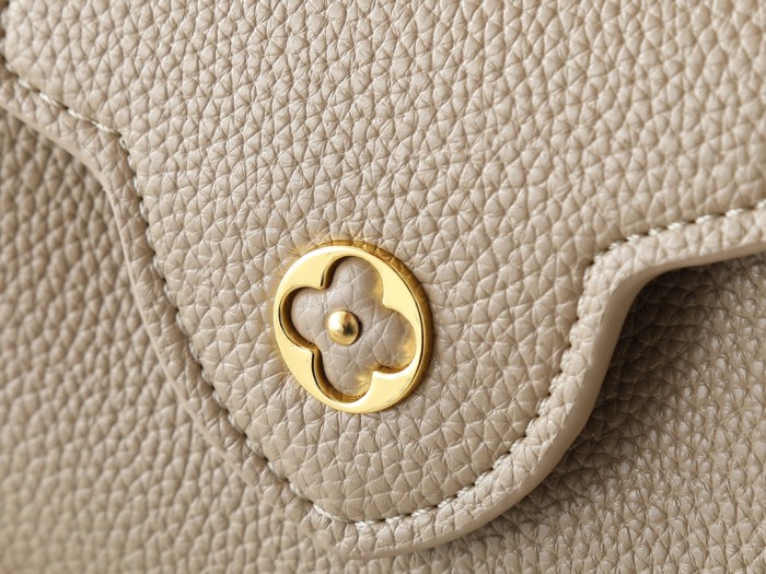LV Capucines Bag M12935 XX071081091 21-31.5cm