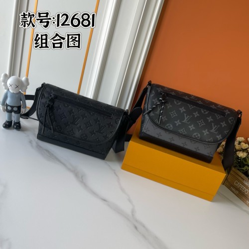 LV Pulse Bag M12681 XX041 26.5cm