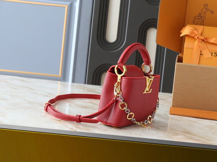 LV Capucines Bag M12935 XX071081091 21-31.5cm