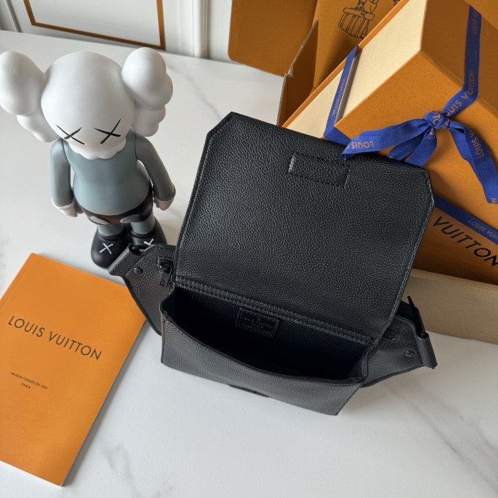 LV Aerogram Bag M57081 XX021 30cm