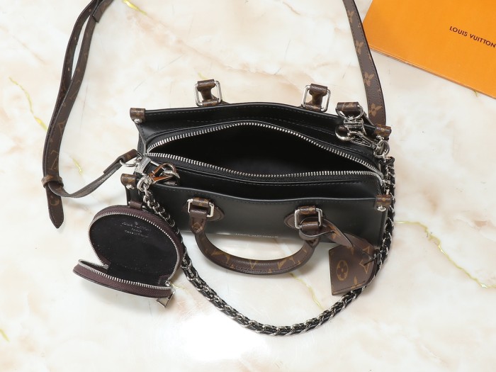 LV OnTheGo East West Bag M23640 XX041 25cm