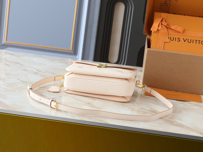 LV Pochette Métis Bag M40780 XX051 25cm