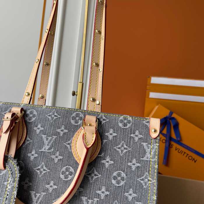 LV OnTheGo Bag M13189 XX041 35cm