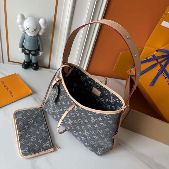 LV CarryAll Bag M13289 XX041051 29-39cm