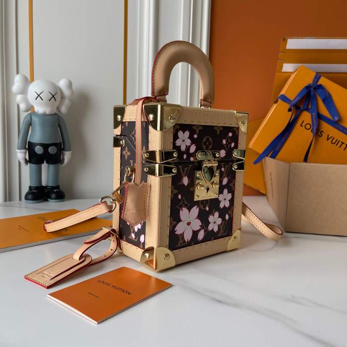LV Camera Box Bag M14173 XX023 21.5cm