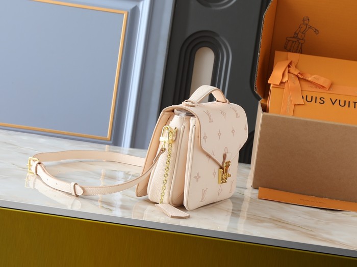 LV Pochette Métis Bag M40780 XX051 25cm