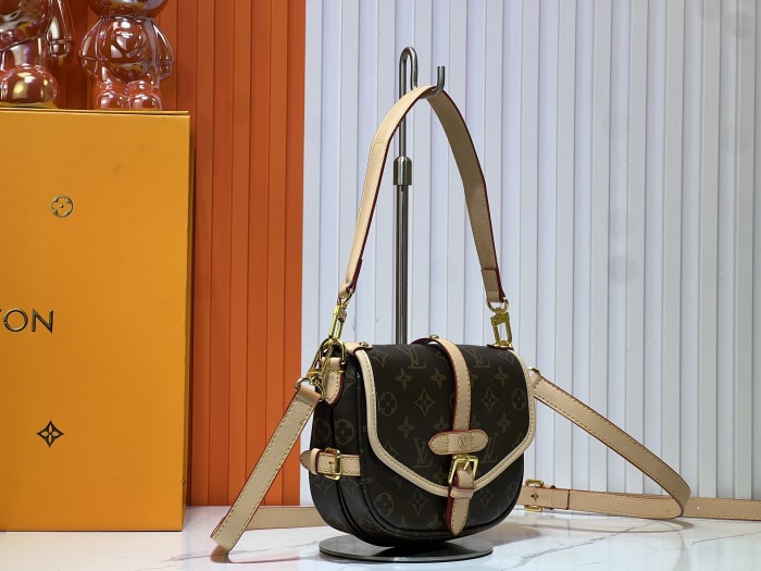 LV Saumur BB Bag M46740 XX031 20cm