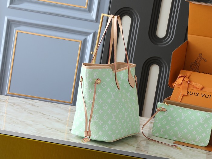 LV Neverfull Bag M40995 XX041 31cm
