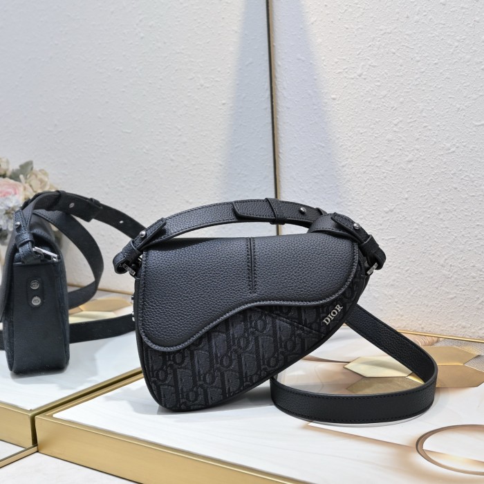 Dior Saddle Bag 2543 XB002 19.5cm