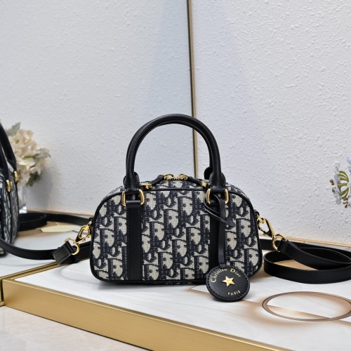 Dior D-Vibe East-West Bag 2388 XB081 20.5cm