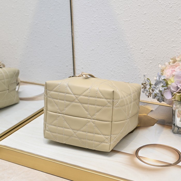 Dior Toujours Bag 2835 XB091 16cm