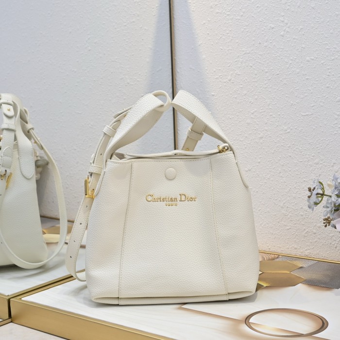 Dior Signature Bucket Bag 2840 XB091 21cm
