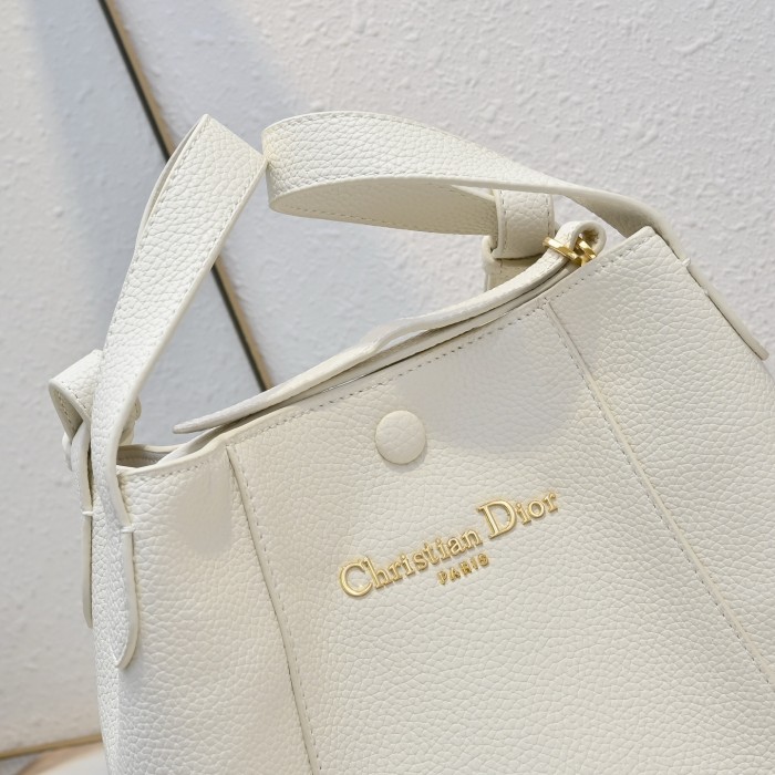 Dior Signature Bucket Bag 2840 XB091 21cm