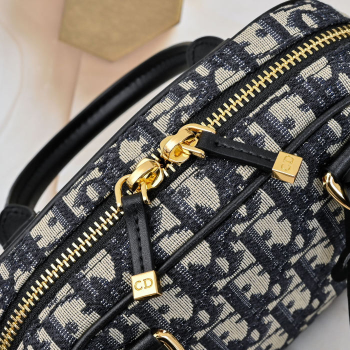 Dior D-Vibe East-West Bag 2388 XB081 20.5cm