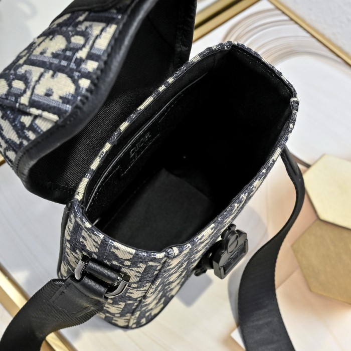Dior Hit The Road Bag 2544 XB091 13cm