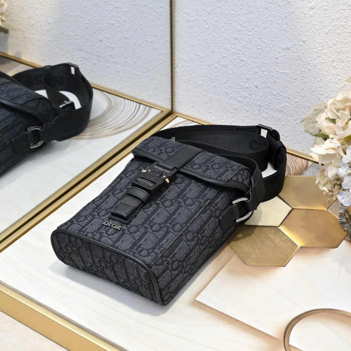 Dior Hit The Road Bag 2544 XB091 13cm