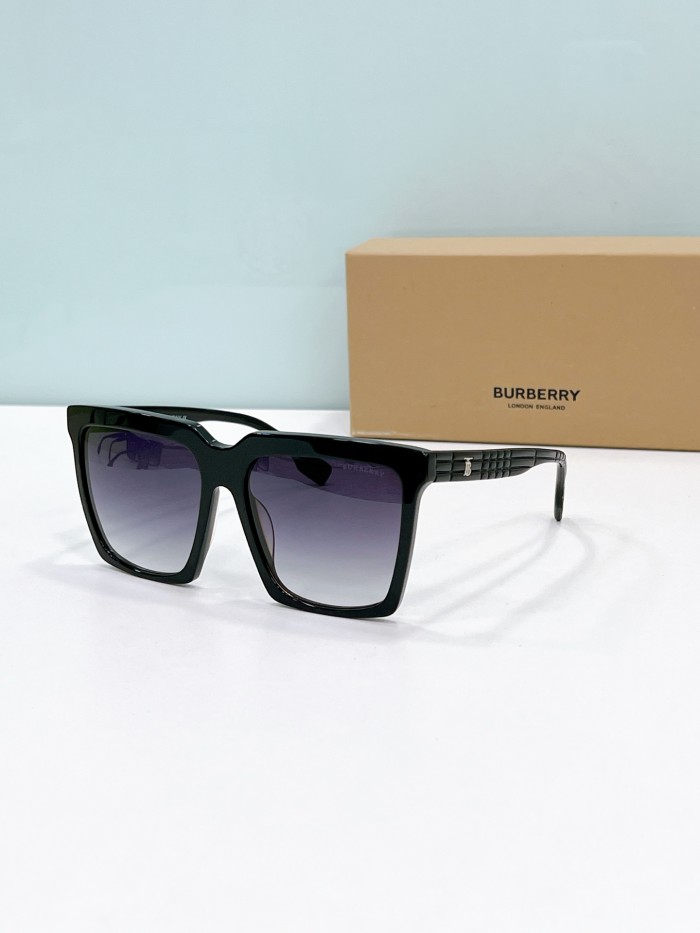 Burberry Sunglasses BE4429U SM021