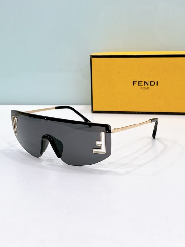 Fendi Sunglasses FE40168U SM051