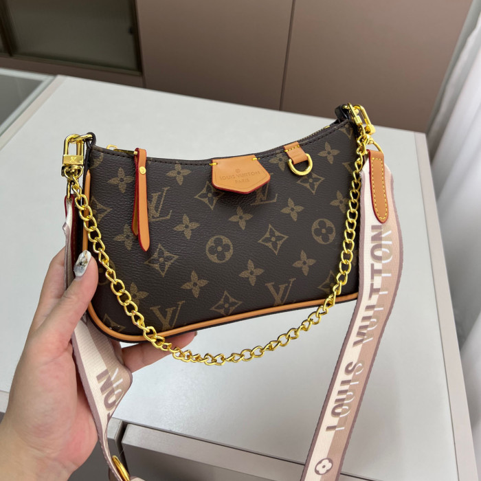 LV Shoulder Bag 110 DB011 23cm