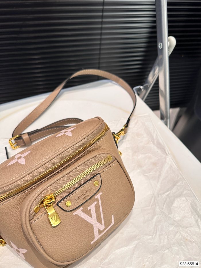 LV Gradient Mini Bumbag Bag 111 DB081 18cm