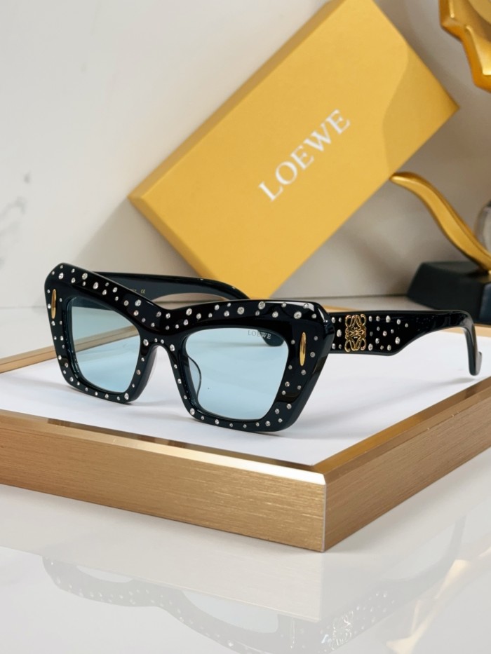 Loewe Sunglasses LW4116I SM091