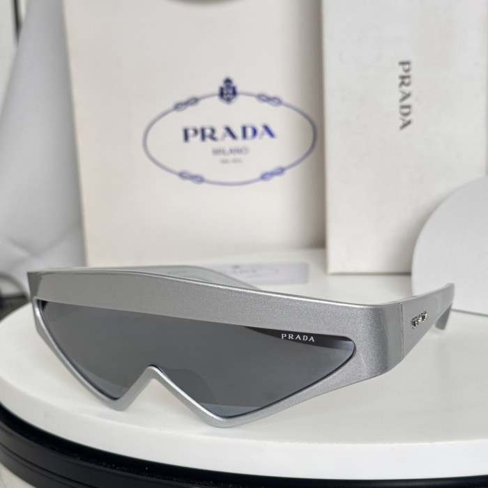 Prada Sunglasses SPRB20S SM041