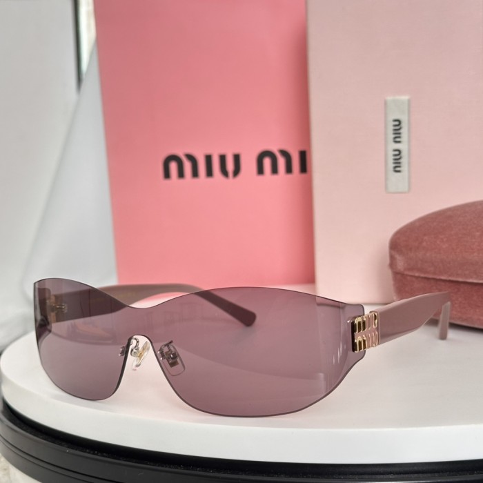 Miu Miu Sunglasses SMU69W SM051