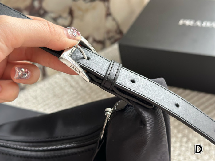 prada hobo shoulder bag 30cm SSQ018