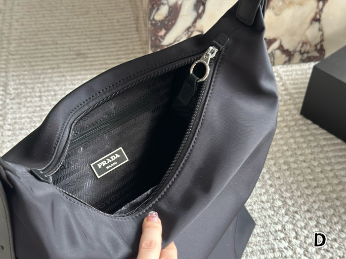 prada hobo shoulder bag 30cm SSQ018