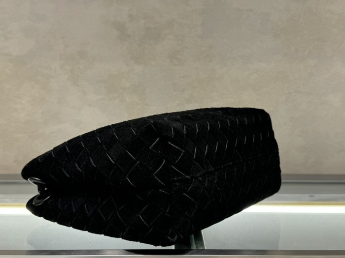 Bottega Veneta Andiamo Handbag 5966 LM582 25-32cm