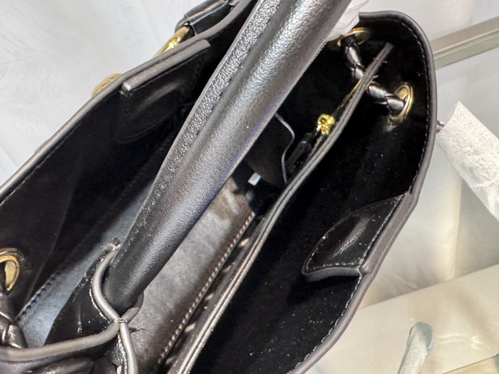 Bottega Veneta Andiamo Handbag 6038 LM012 22cm