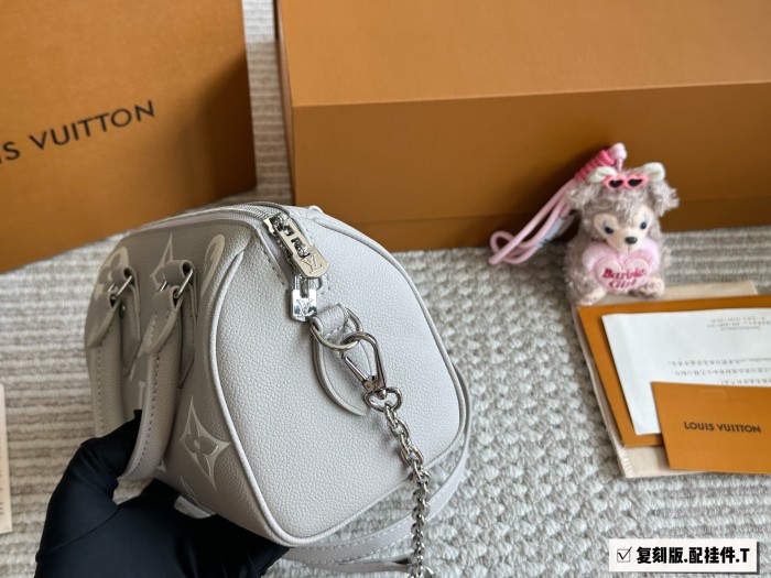 LV Speedy 20 Bag 118 DB522 20cm