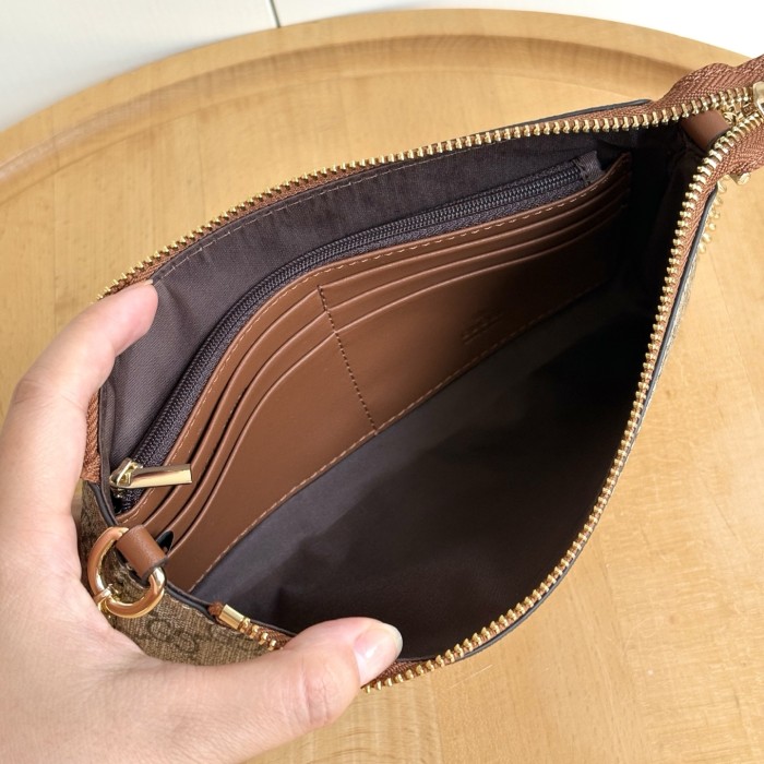 Gucci Shoulder Bag 779791 LM021 22.5cm