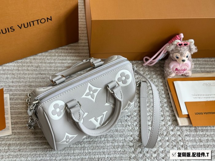 LV Speedy 20 Bag 118 DB522 20cm