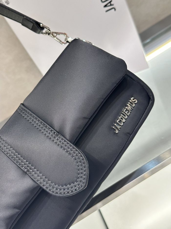 JACQUEMUS Le Bambimou Bag 1802-1 LM541551 20-28cm