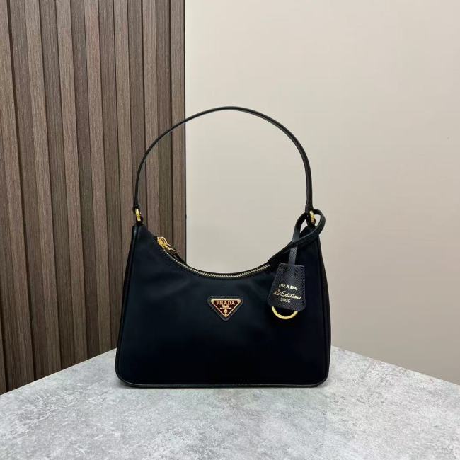 TOP Prada Re-Edition 2005 Re-Nylon bag  YD052