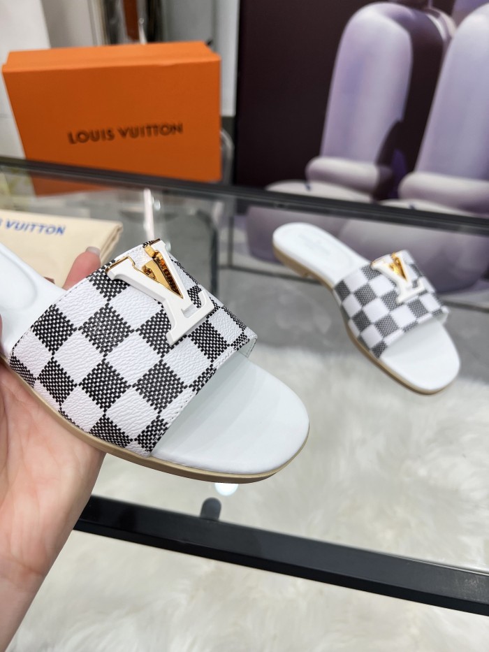 LV shoes 027 HL002
