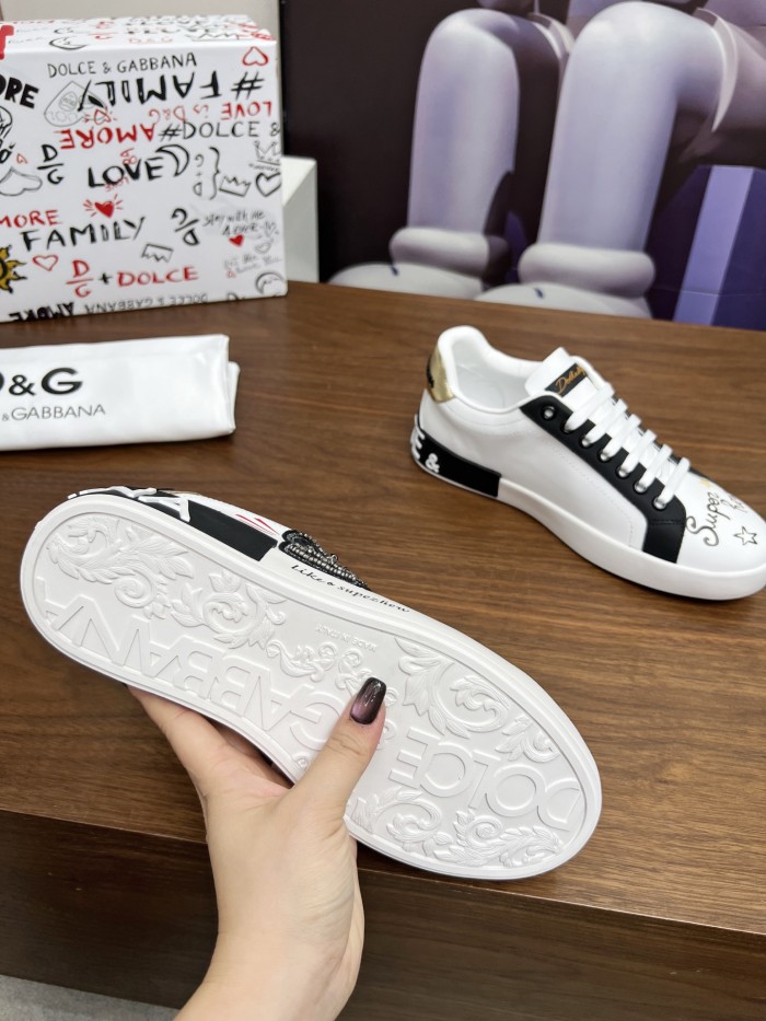 Dolce & Gabbana Casual shoes 020 HL062