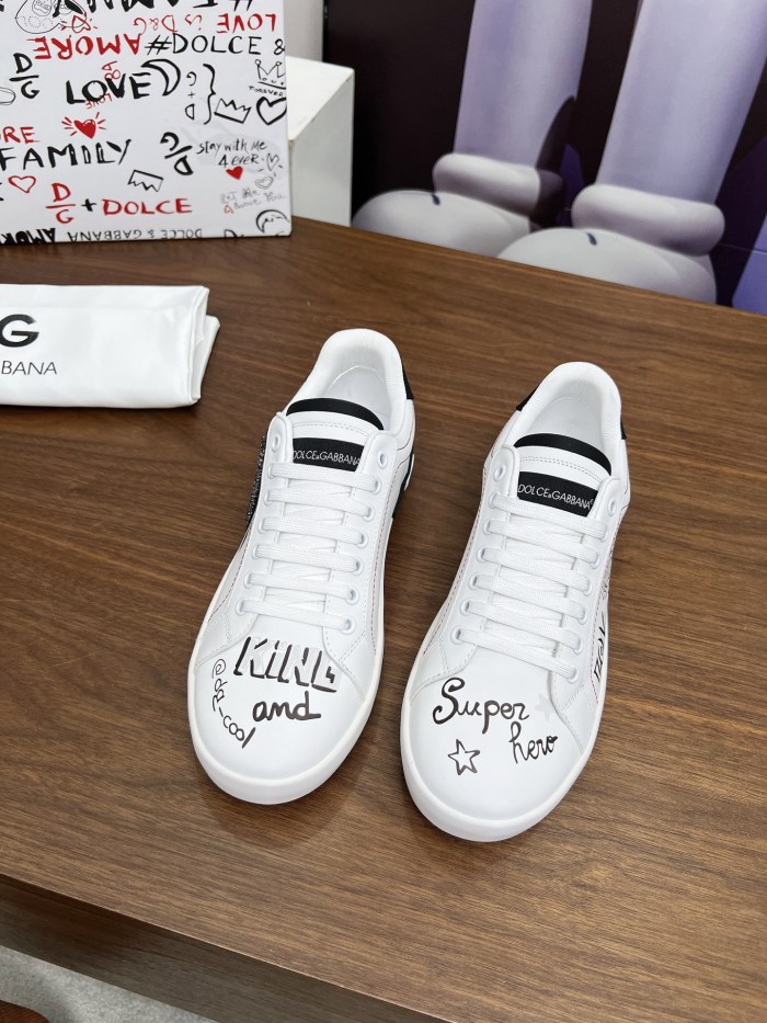Dolce & Gabbana Casual shoes 020 HL062