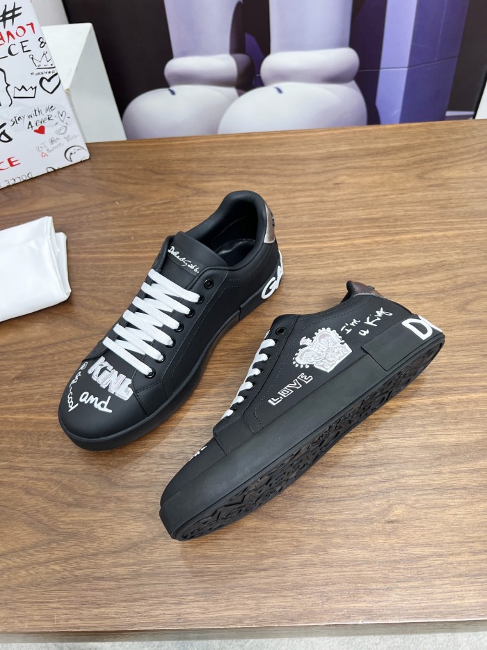 Dolce & Gabbana Casual shoes 020 HL062