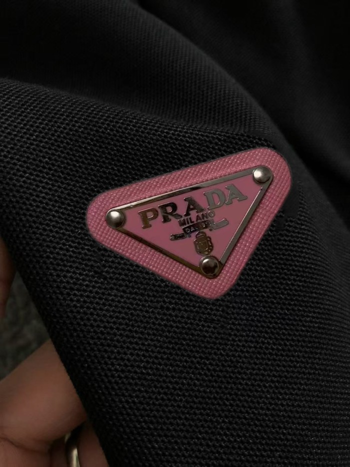 Prada Polo 006