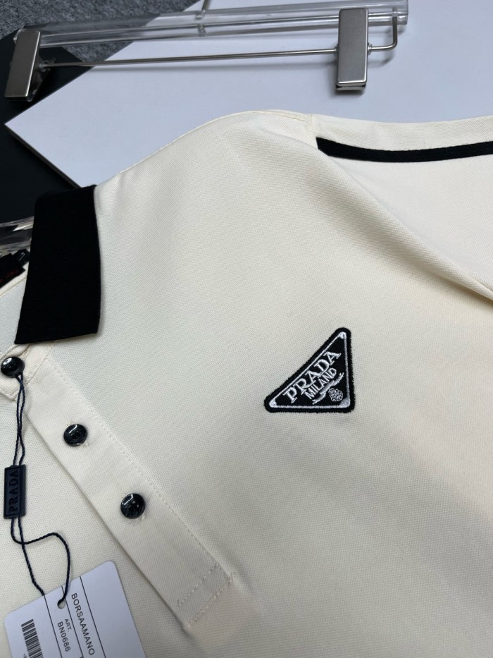 Prada Polo 019
