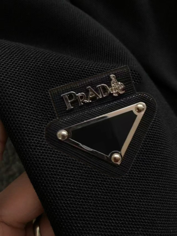 Prada Polo 011